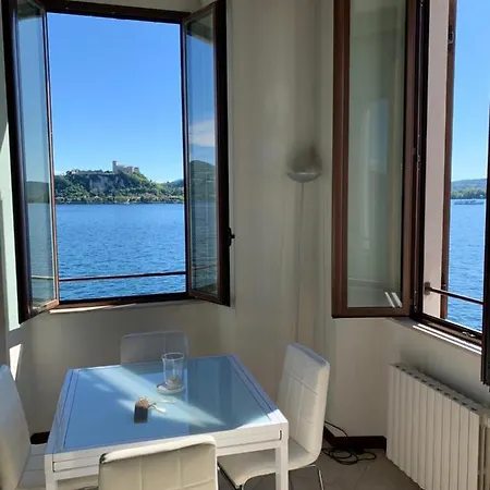 Prestige Apartment Arona