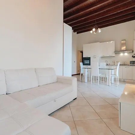 Prestige Arona
