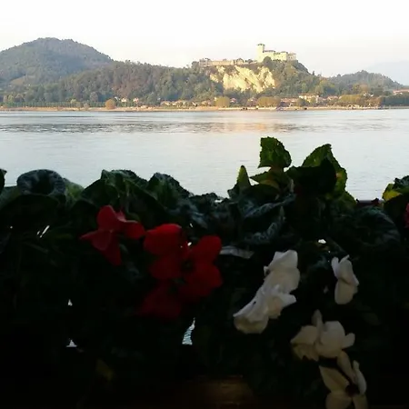 Prestige Apartment Arona